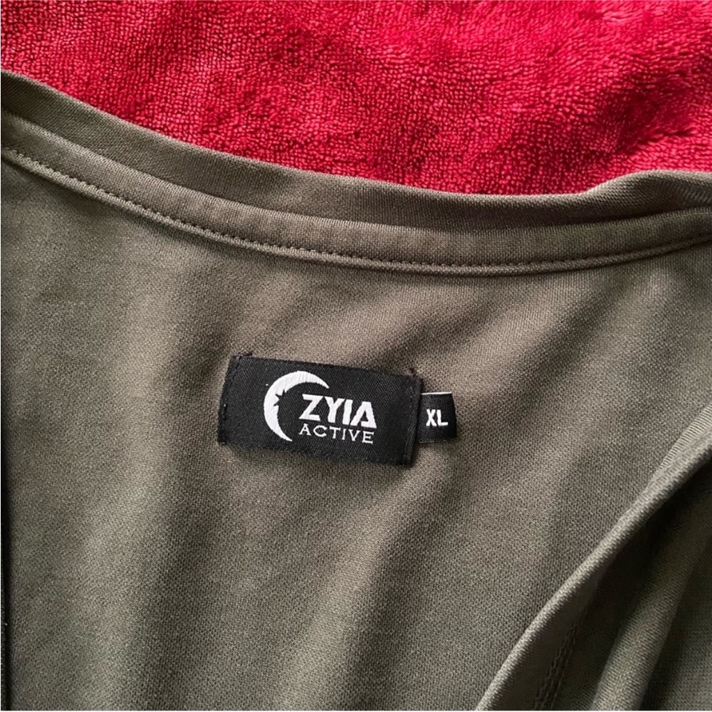 Zyia Army Cutsie Shawl Size XL - Picture 5 of 6